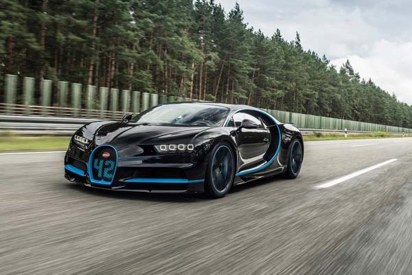 "Tan vuong toc do" Bugatti Chiron lap ki luc The gioi moi